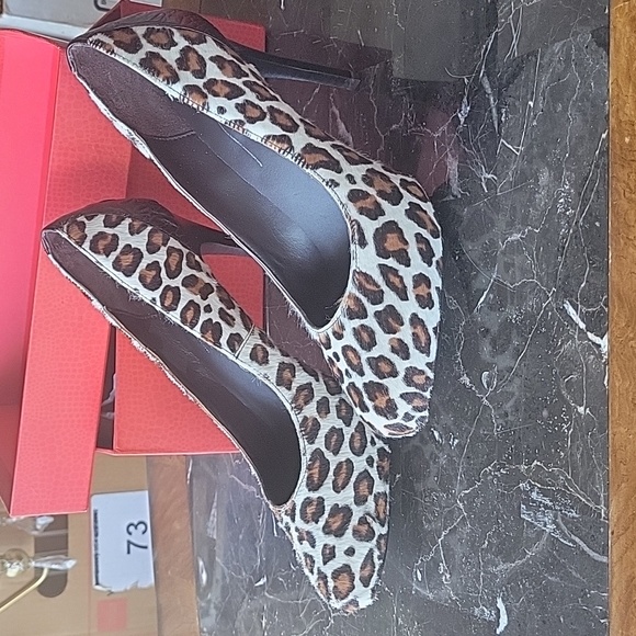 Leopard Heels - Picture 2 of 4
